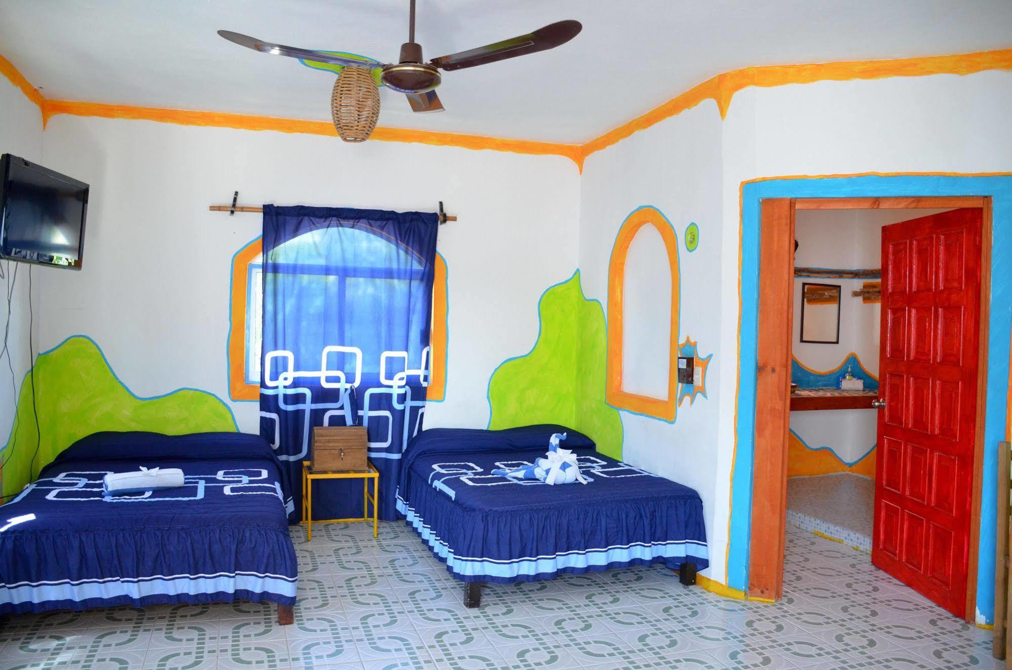Adventure Experience Hotel Playa del Carmen Exterior foto