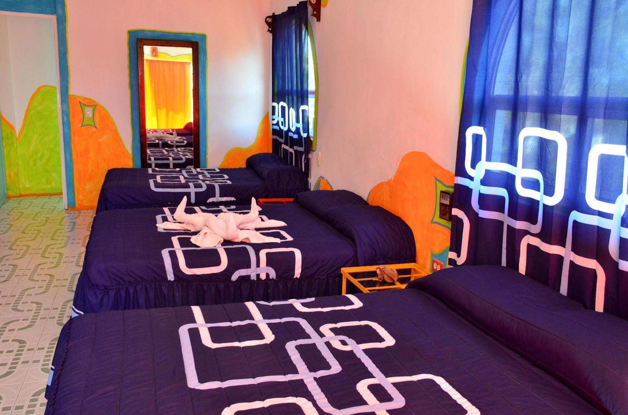 Adventure Experience Hotel Playa del Carmen Exterior foto